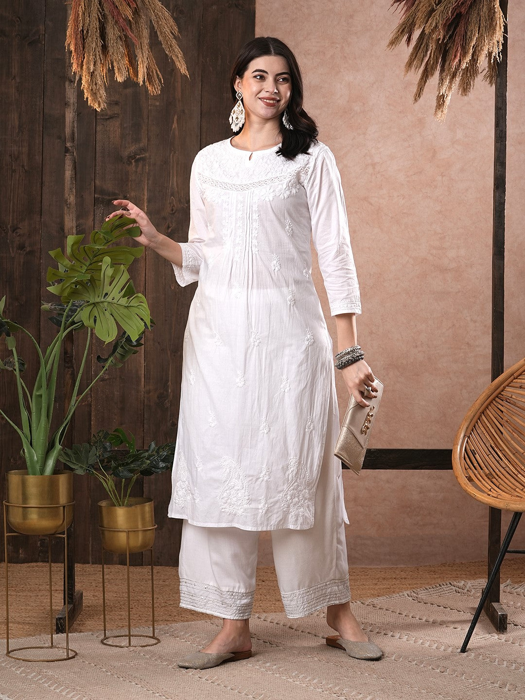 White-Cotton-Embroidered-Lucknowi-Chikankari-Kurta-Only