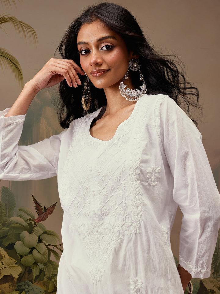 Off-White-Cotton-Embroidered-Lucknowi-Chikankari-Kurta-Only
