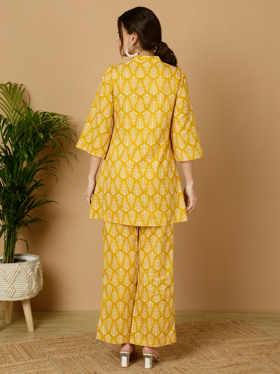 Yellow-Cotton-Cambric-Ethnic-Printed-Kurta-With-Palazzo