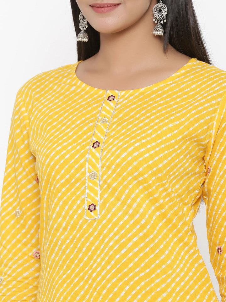 Yellow-Cotton-Striped-Straight-Kurta