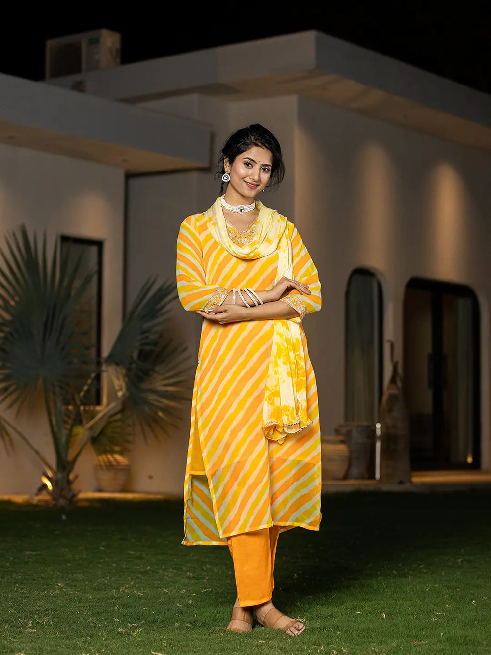 Yellow-Poly-Georgette-Leheriya-Print-3-Piece-Kurta-Set