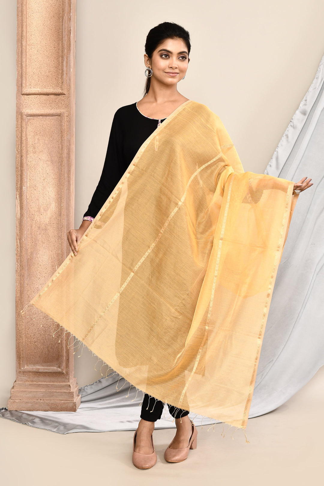 ZERESOUQ-Yellow-Maheshwari-Solid-Dupatta