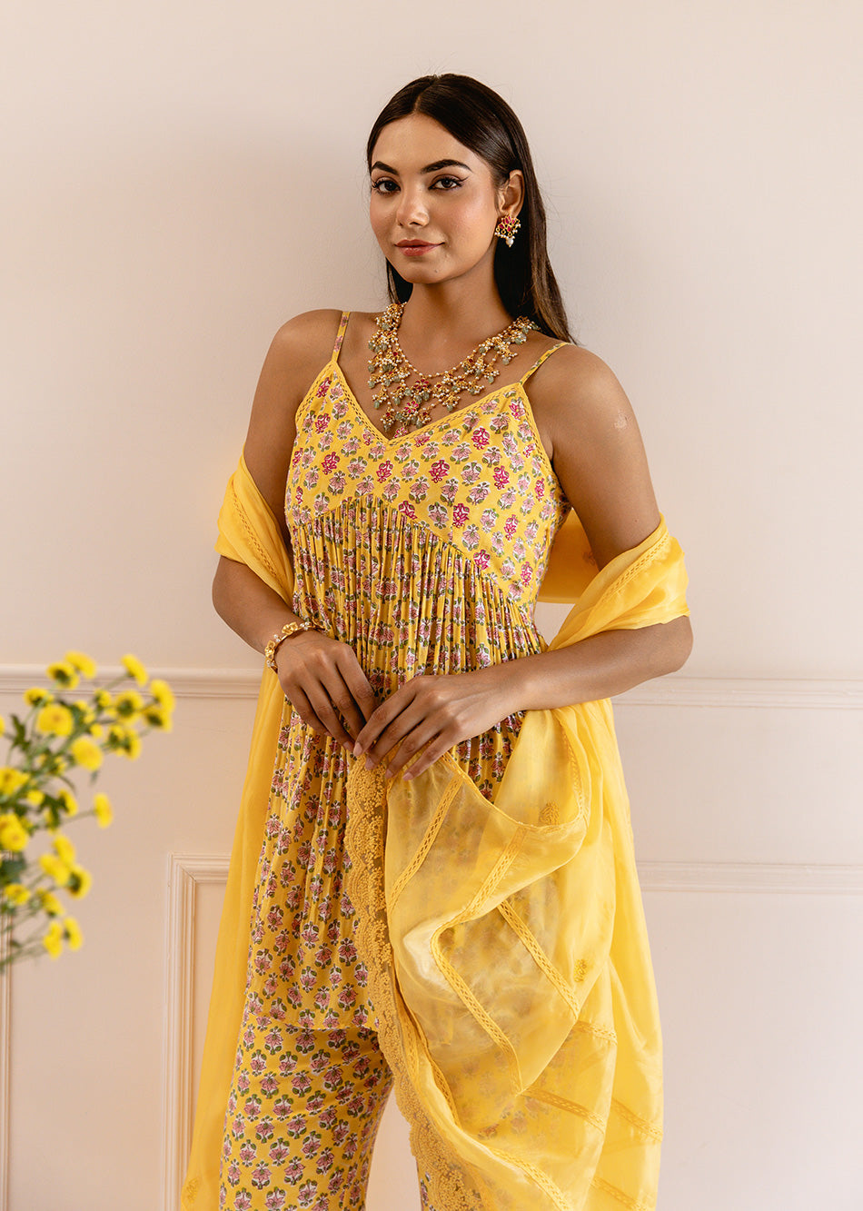 Yellow-Muslin-Silk-Printed-Strappy-3-Piece-Kurta-Set