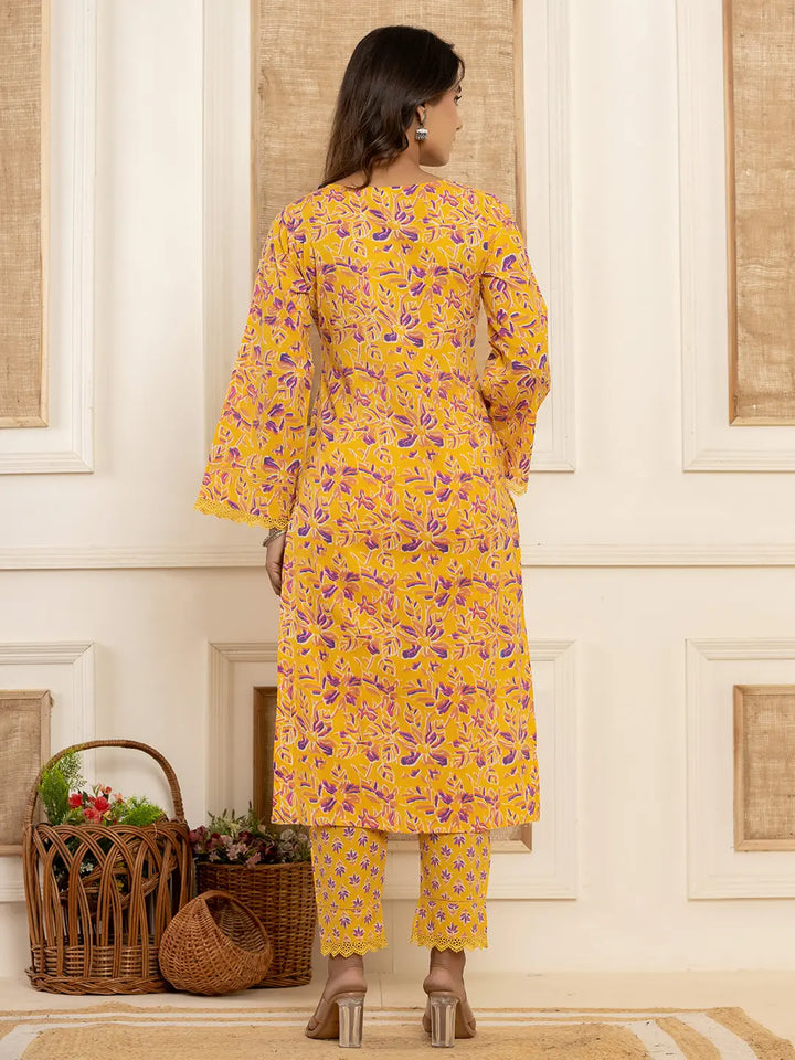 Yellow-Cotton-Printed-Pakistani-Style-3-Piece-Kurta-Set