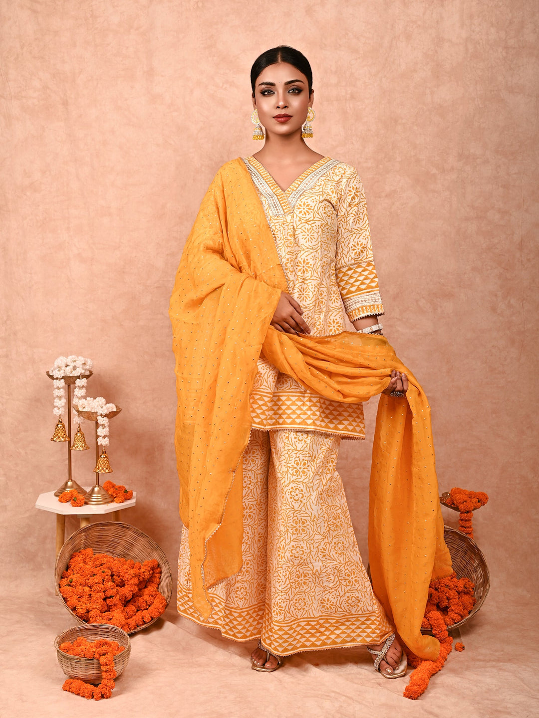 ZERESOUQ-Yellow-Zeenat-Chanderi-Silk-Kurta-Set-With-Dupatta-(Set-Of-3)