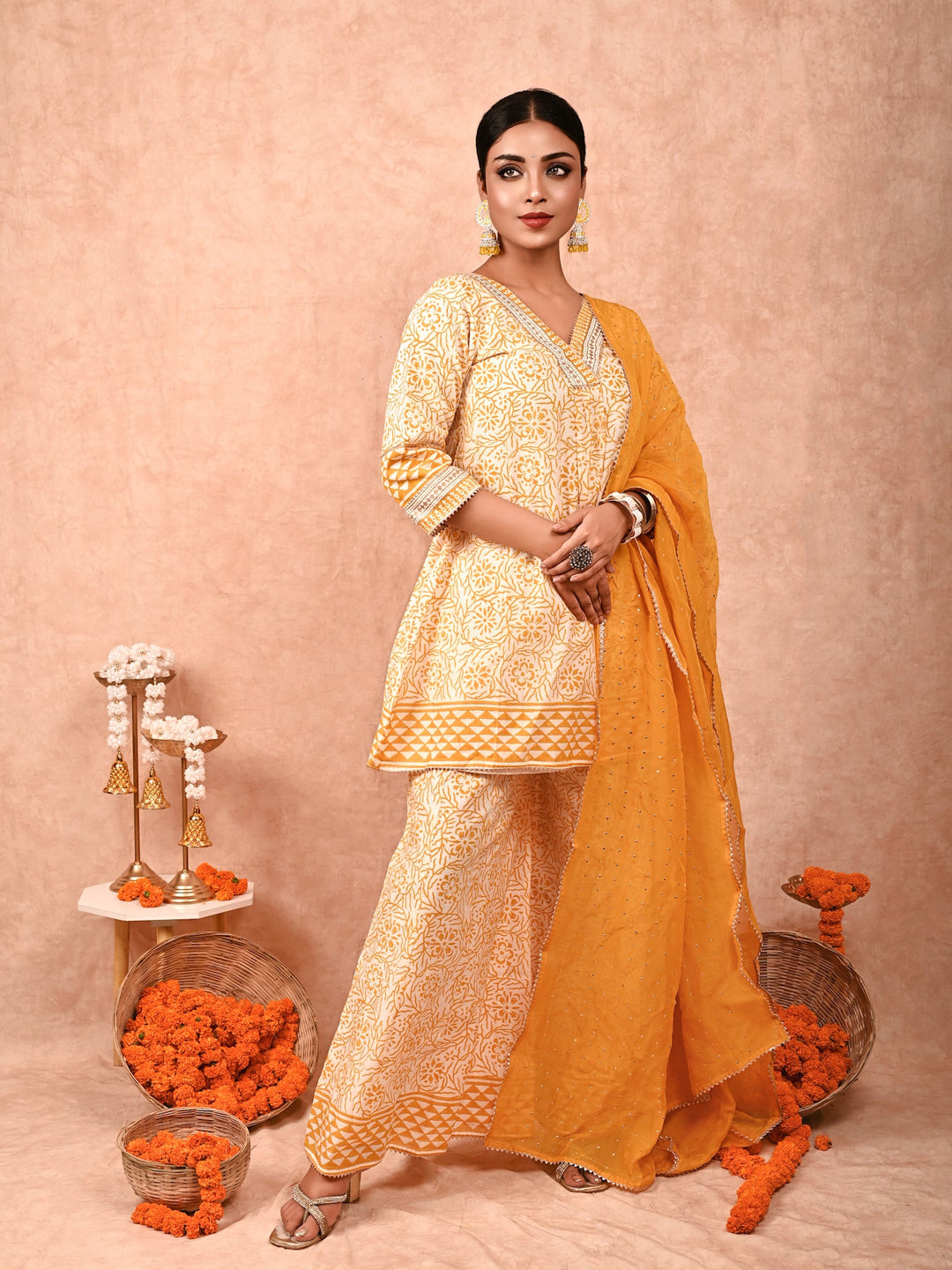 ZERESOUQ-Yellow-Zeenat-Chanderi-Silk-Kurta-Set-With-Dupatta-(Set-Of-3)