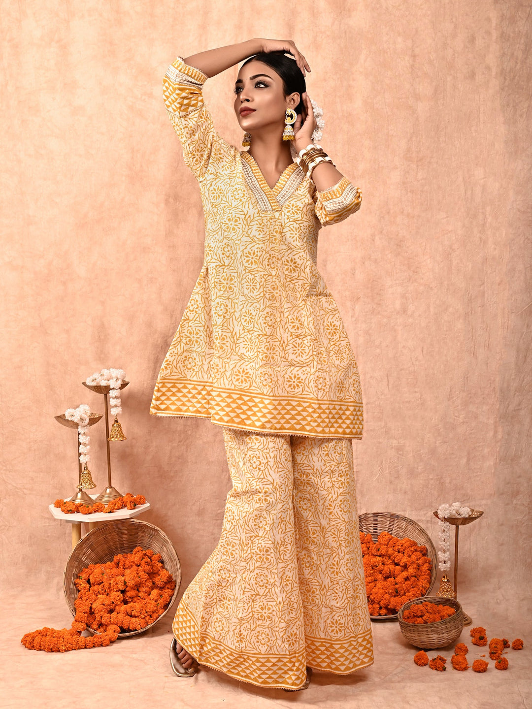 ZERESOUQ-Yellow-Zeenat-Chanderi-Silk-Kurta-Set-(Set-Of-2)