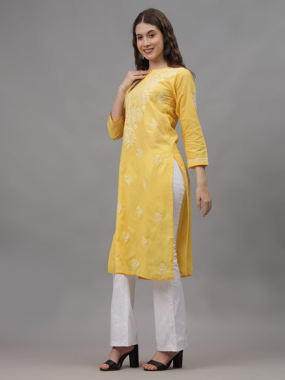 Yellow-&-White-Cotton-Embroidery-Chikankari-Kurta