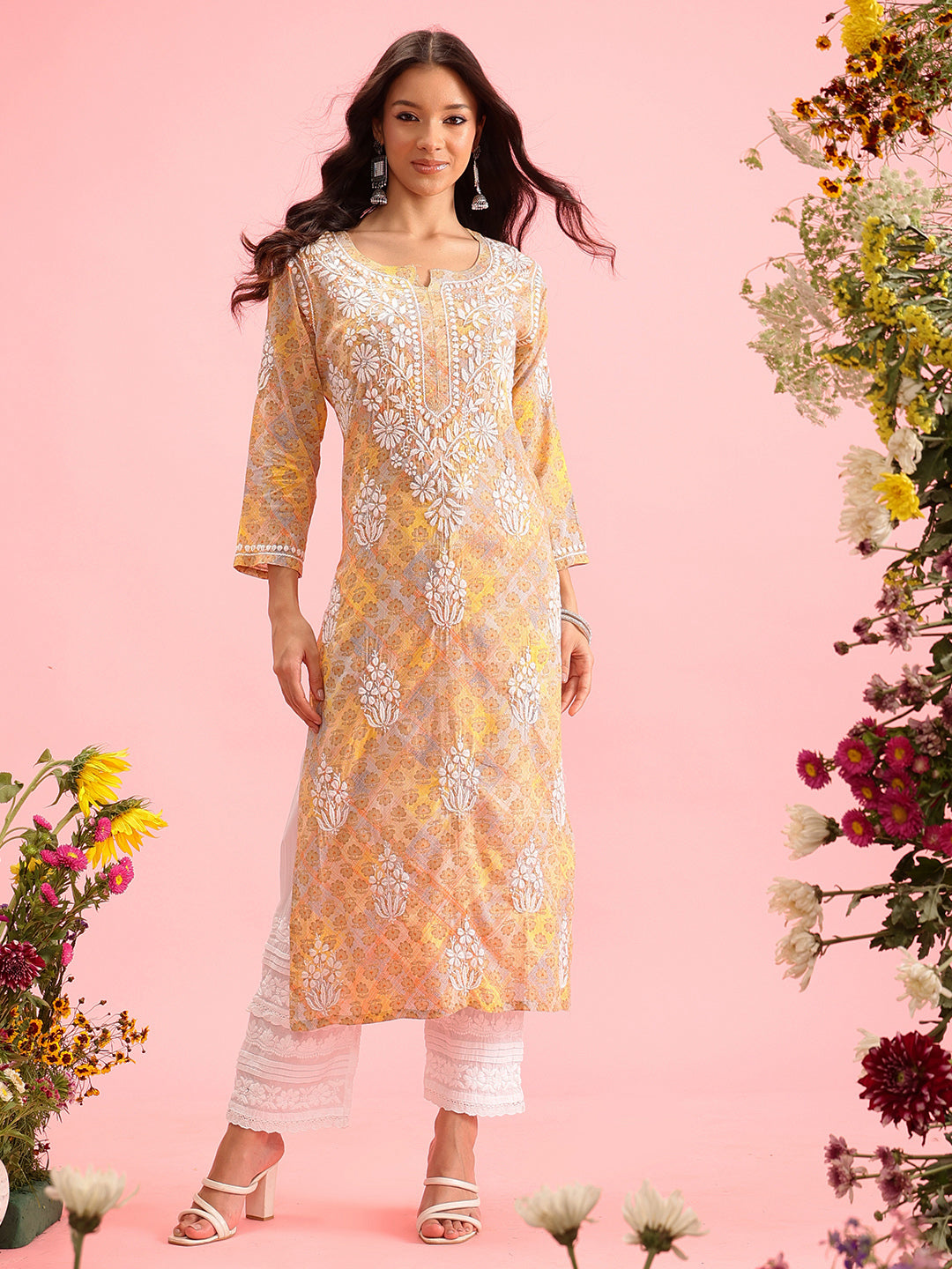 Yellow-&-White-Mul-Cotton-Embroidered-Chikankari-Kurta