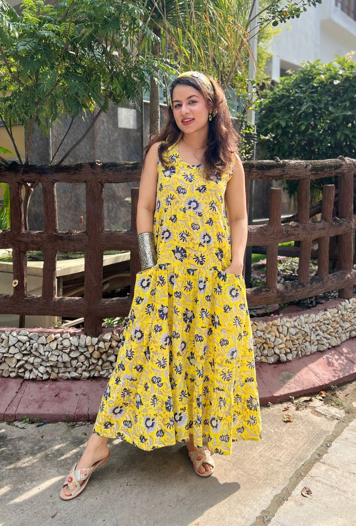 Yellow-Cotton-Sunflower-Maxi-Dress