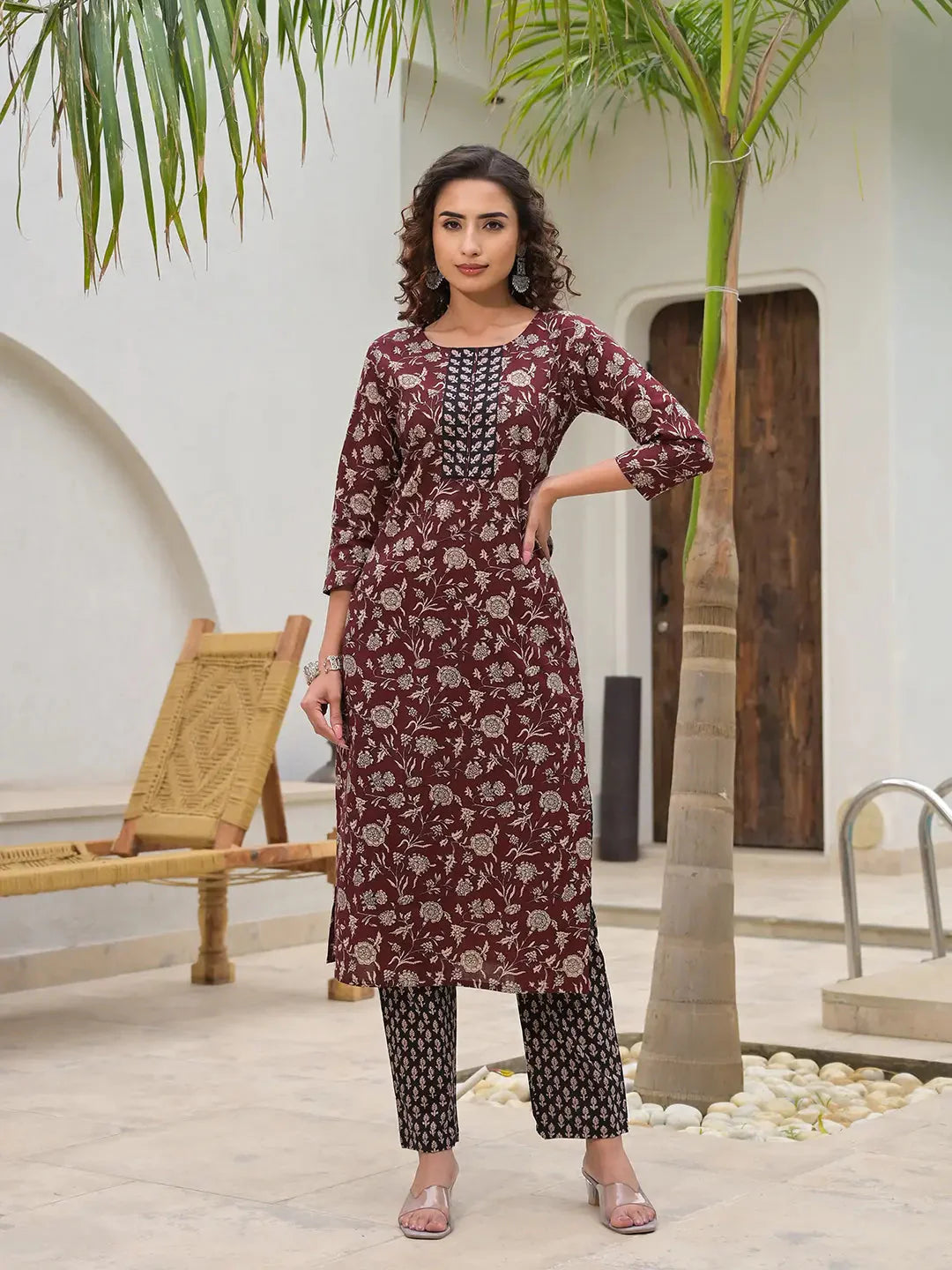 Maroon-Cotton-Piping-On-Yoke-Floral-Print-3-Piece-Kurta-Set