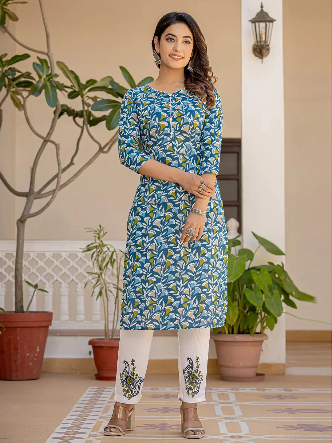 Turquoise-Blue-Cotton-Leaf-Print-Straight-3-Piece-Kurta-Set