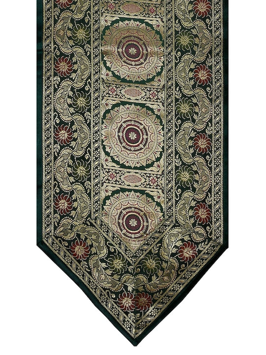 Black-Banarasi-Zari-Table-Runner