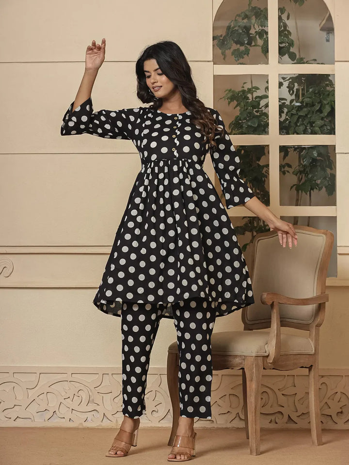 Black-Cotton-Polka-Dot-Print-Maternity-Wear-2-Piece-Kurta-Set