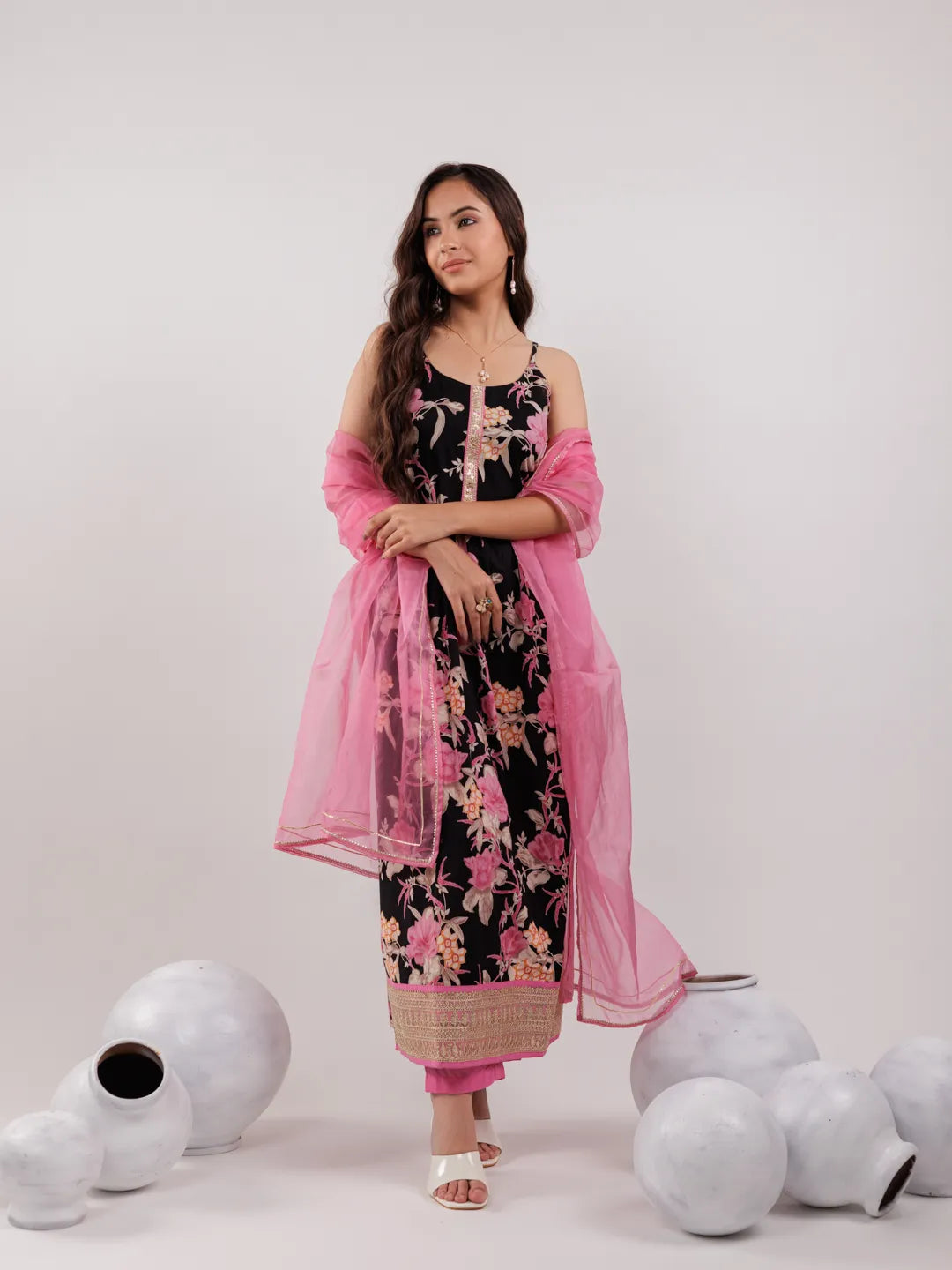 Black-Cotton-Floral-Print-Fit-And-Flare-3-Piece-Kurta-Set