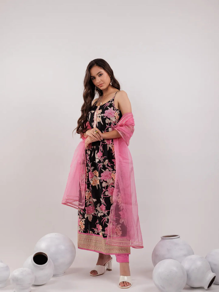 Black-Cotton-Floral-Print-Fit-And-Flare-3-Piece-Kurta-Set