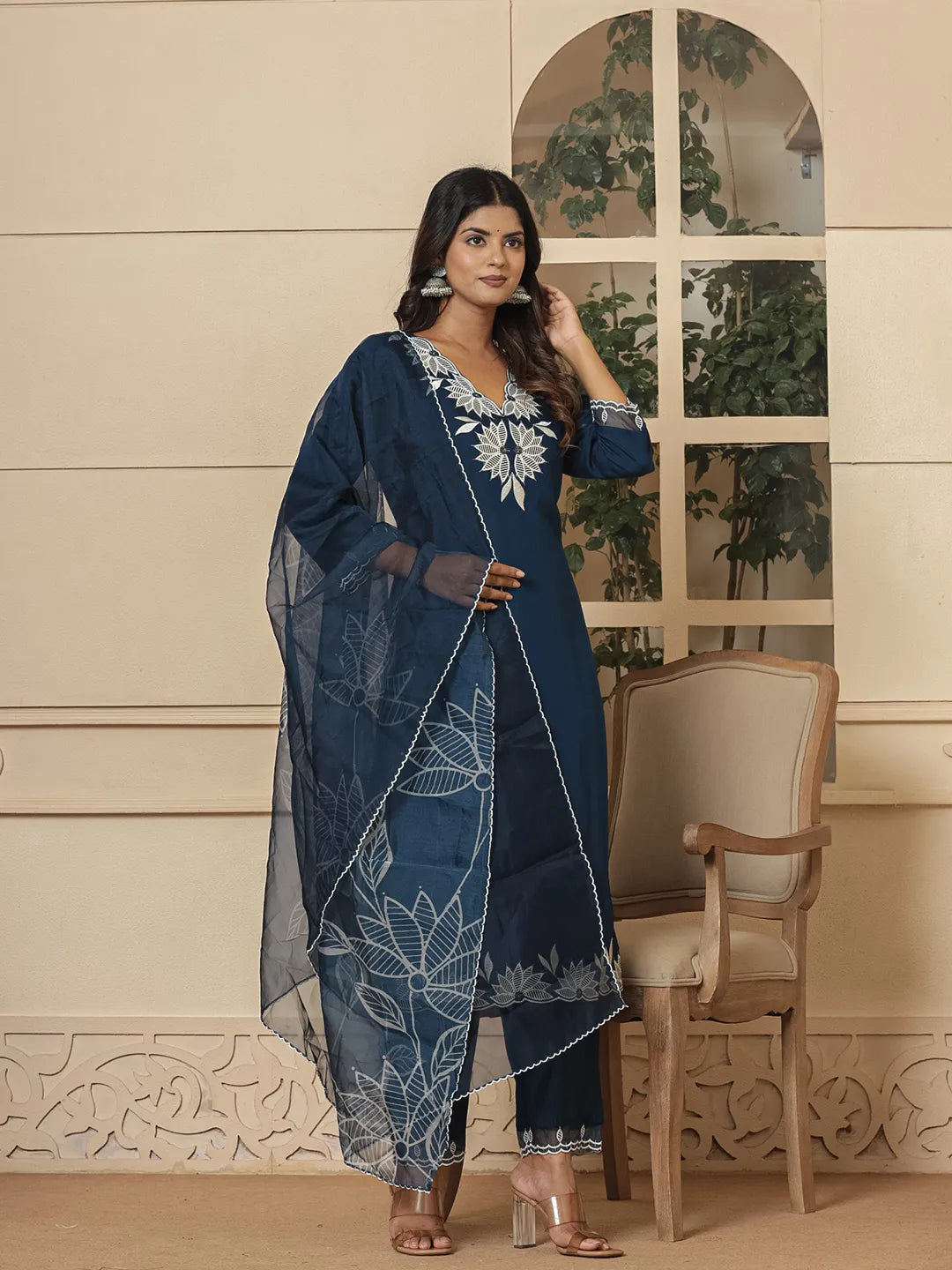 Blue-Embroidered-Silk-Blend-Straight-3-Piece-Kurta-Set