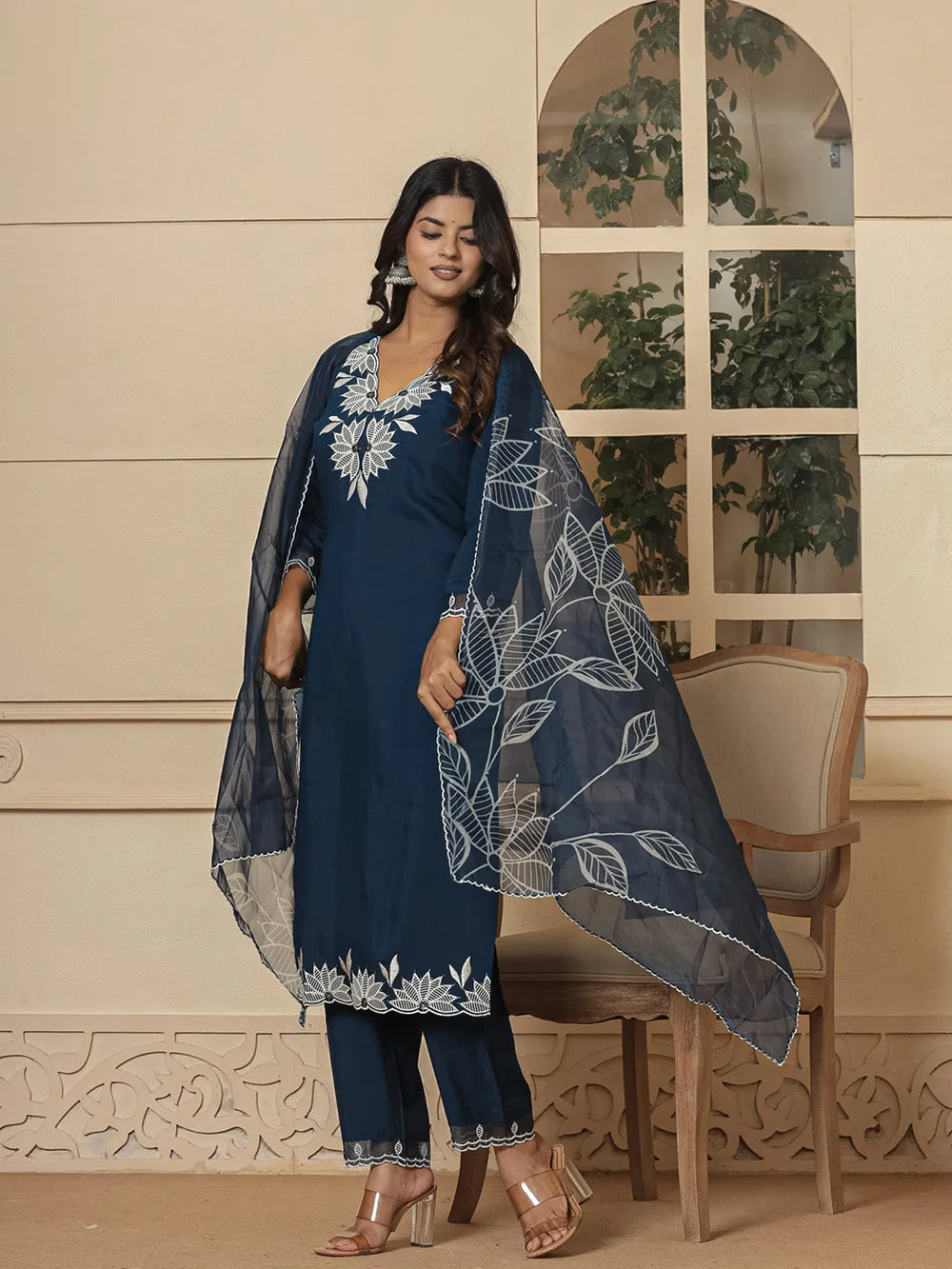 Blue-Embroidered-Silk-Blend-Straight-3-Piece-Kurta-Set