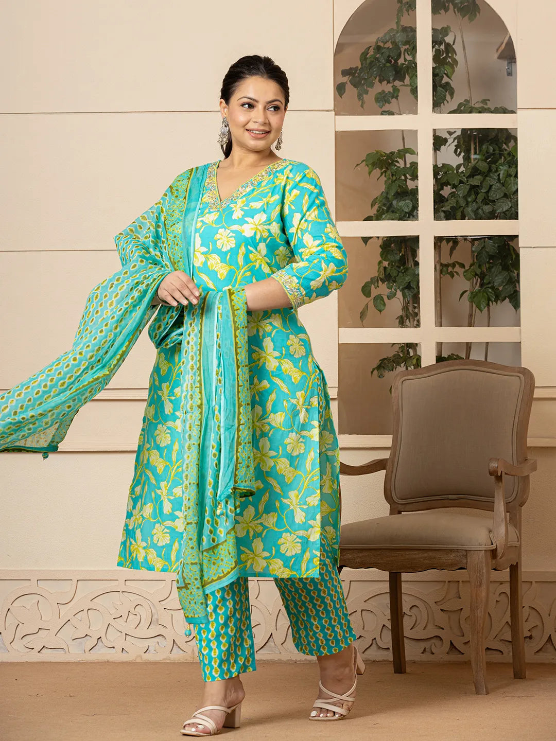 Green-Cotton-Plus-Size-Floral-Printed-3-Piece-Kurta-Set