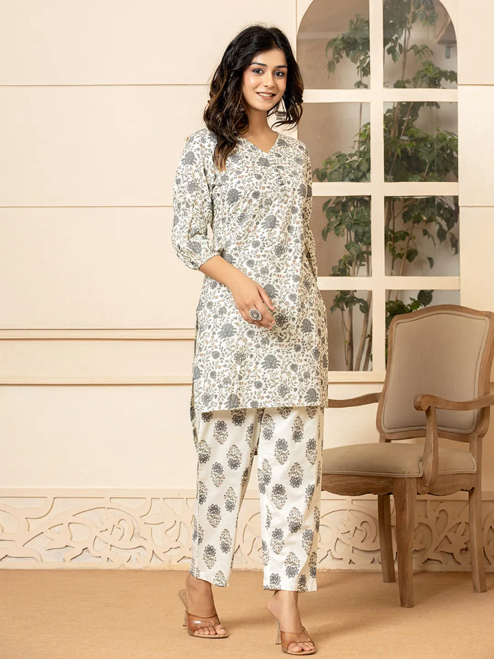 Grey-Cotton-Printed-V-Neck-Co-Ord-Set