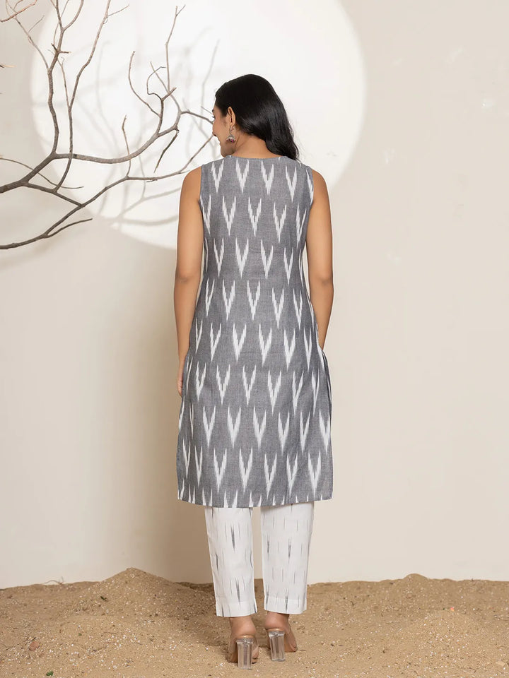 Grey-Cotton-Ikat-Print-Straight-3-Piece-Kurta-Set