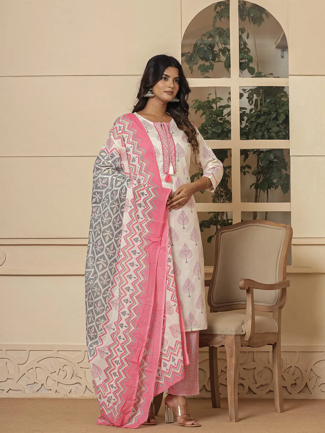 Pink-And-White-Cotton-Embroidered-3-Piece-Kurta-Set