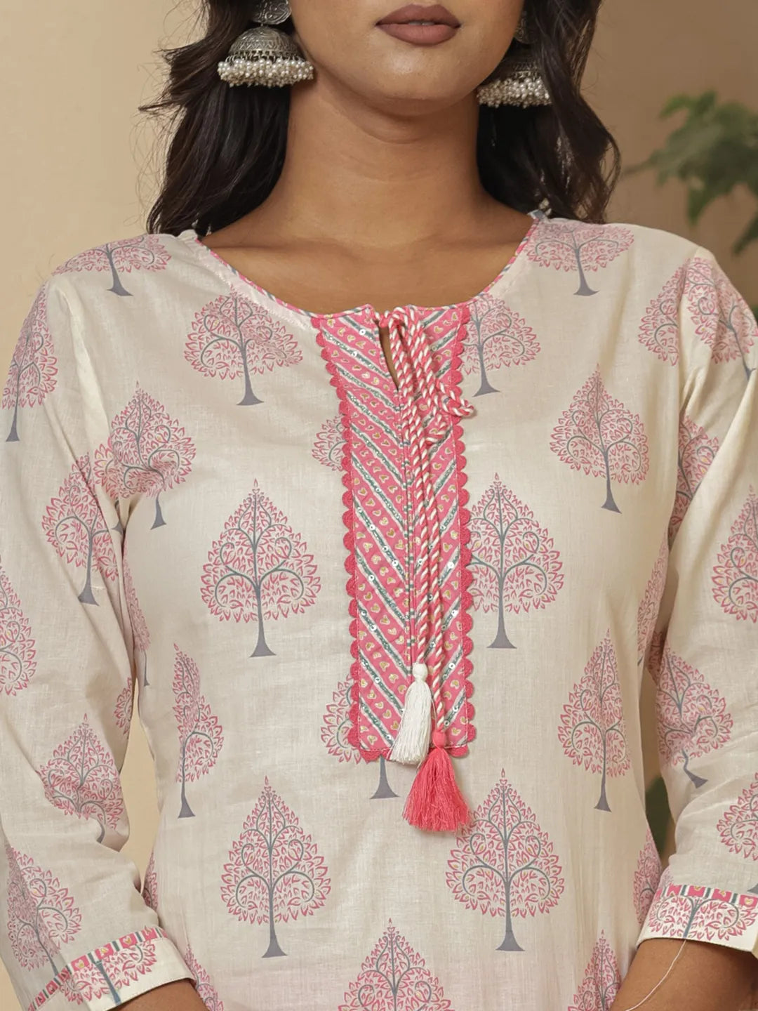 Pink-And-White-Cotton-Embroidered-3-Piece-Kurta-Set