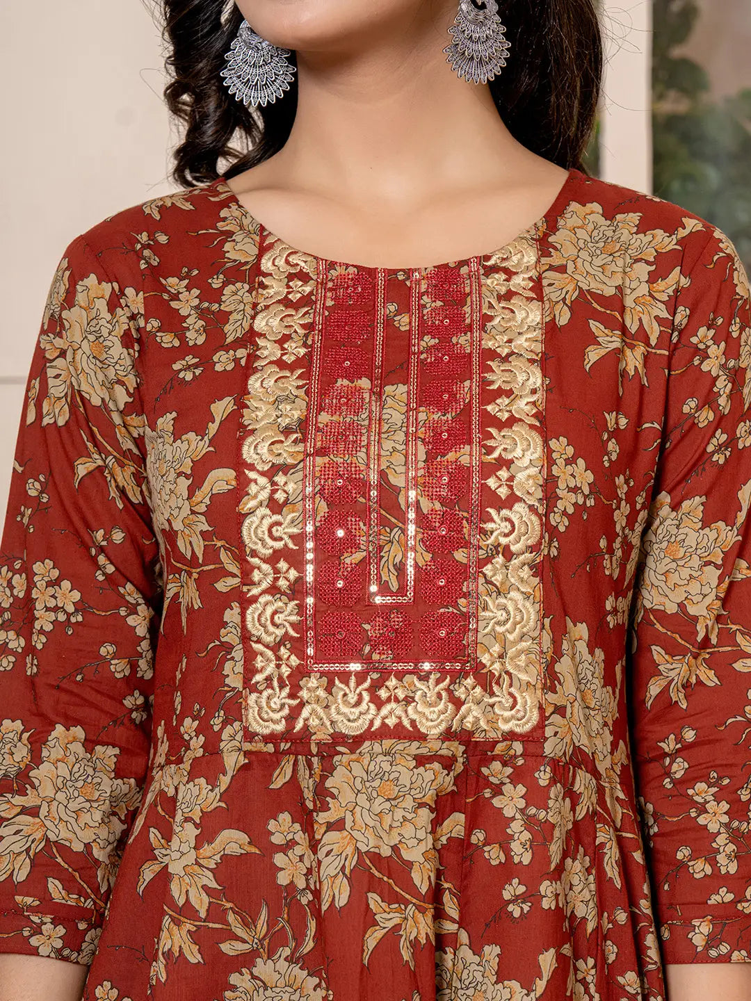 Red-Cotton-Floral-Embroidered-Anarkali-Set