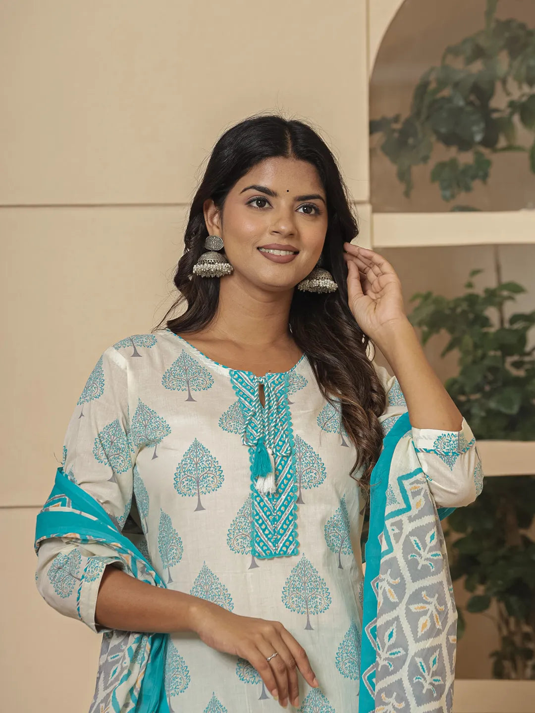 Turquoise-Blue-And-White-Cotton-Embroidered-3-Piece-Kurta-Set