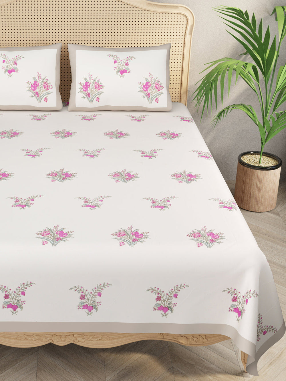 Multicolor-Handblock-Print-Bedsheet-With-2-Pillow-Covers