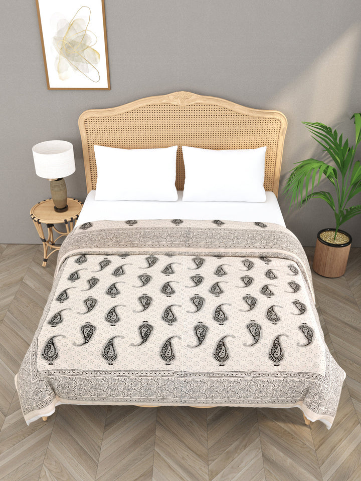 Cream-&-Black-Cotton-Floral-Printed-Double-Bed-Quilt