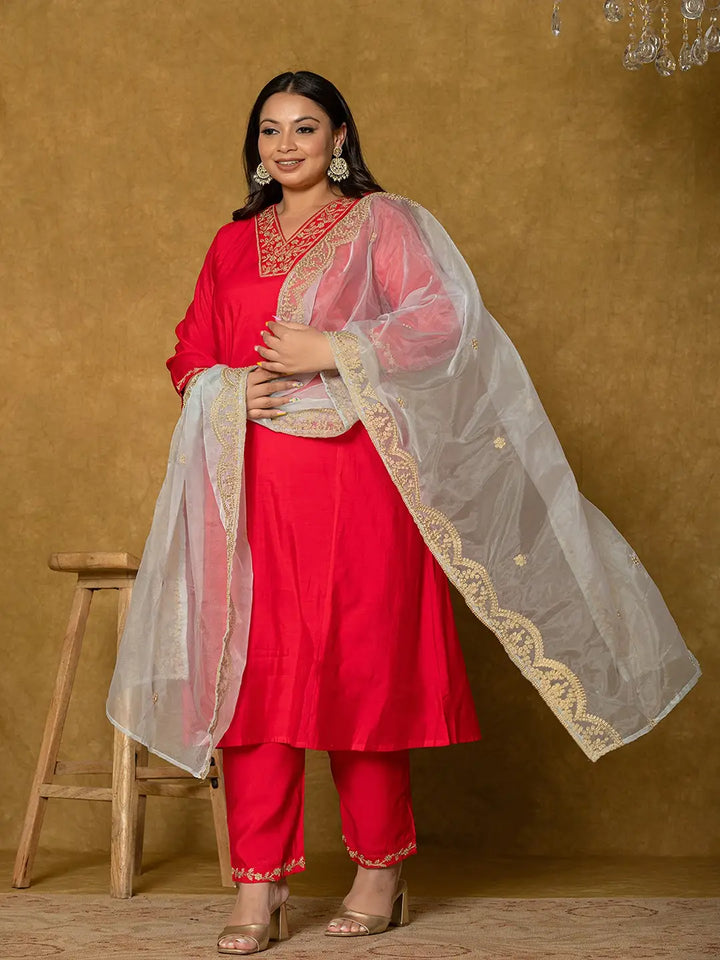 Fuchsia-Silk-Embroidered-Plus-Size-3-Piece-Kurta-Set