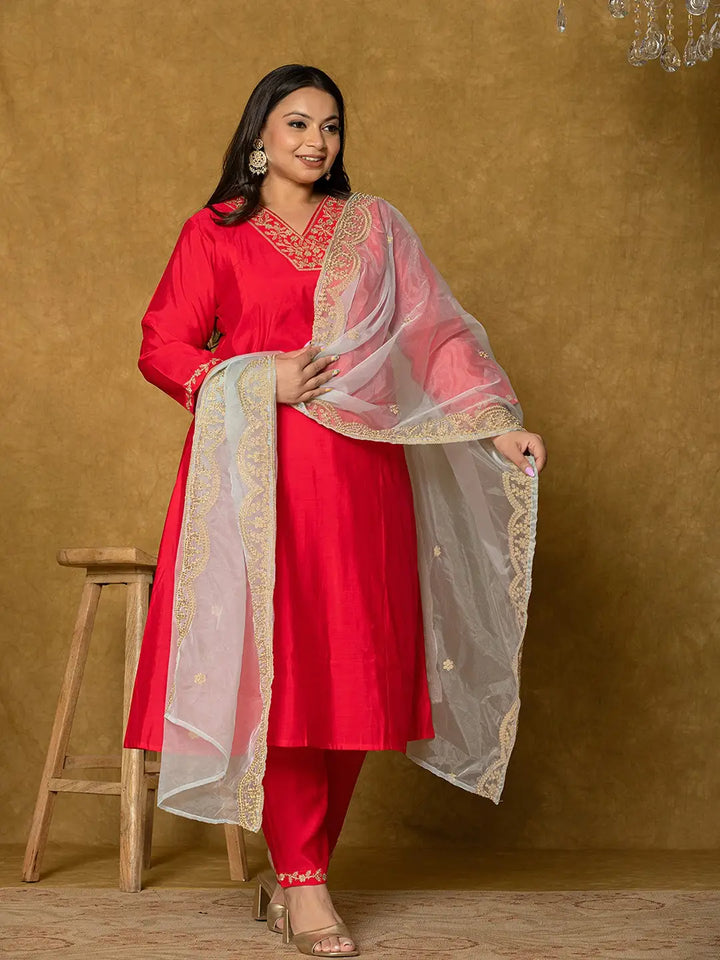 Fuchsia-Silk-Embroidered-Plus-Size-3-Piece-Kurta-Set