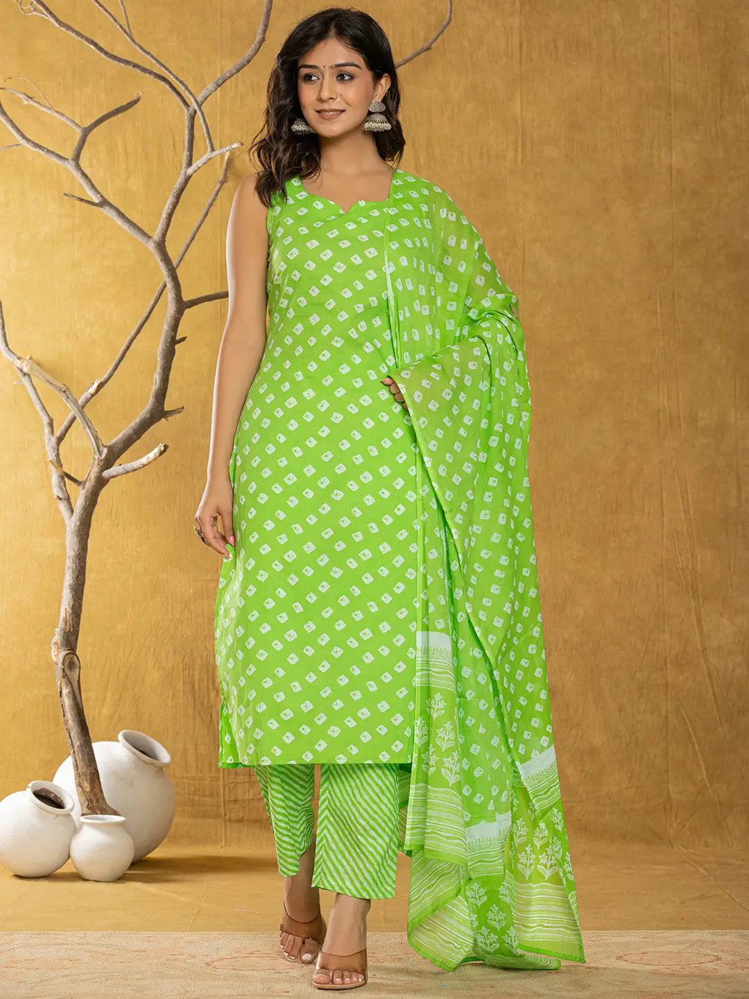 Green-Cotton-Bandhani-Straight-3-Piece-Kurta-Set