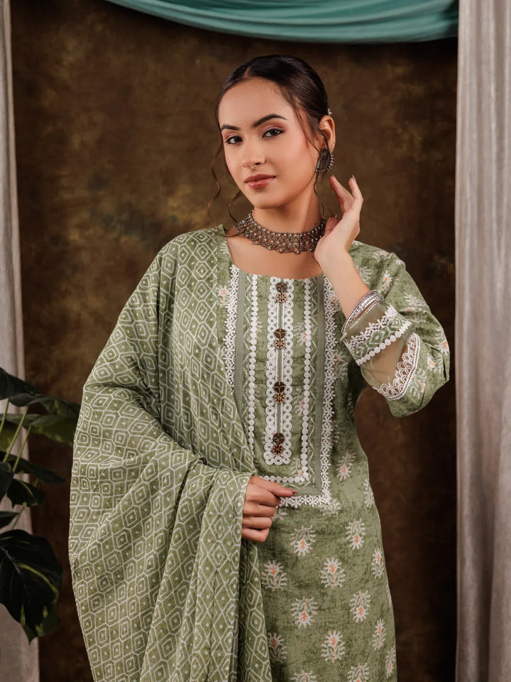 Green-Cotton-Ethnic-Motifs-Lace-Detailed-3-Piece-Kurta-Set