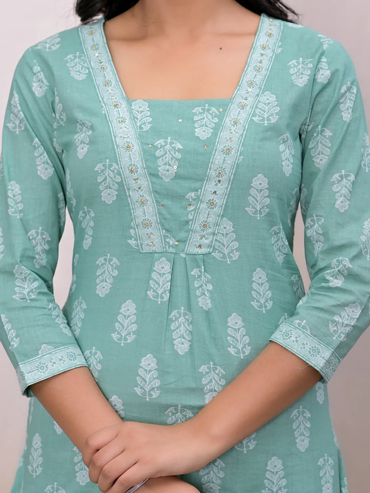 Green-Cotton-Floral-Printed-A-Line-3-Piece-Kurta-Set