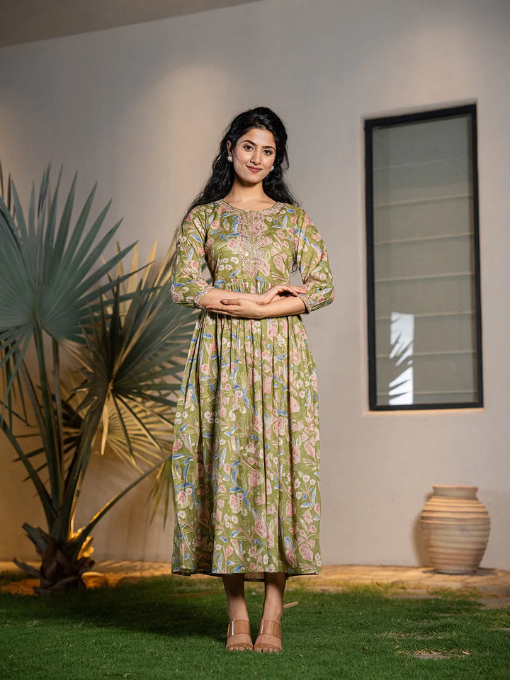 Green-Pure-Cotton-Dori-Embroidery-Maxi-Dress