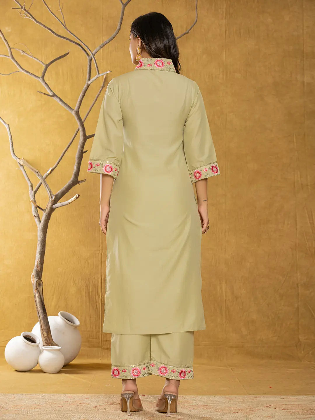 Green-Silk-Blend-Pakistani-Style-3-Piece-Kurta-Set