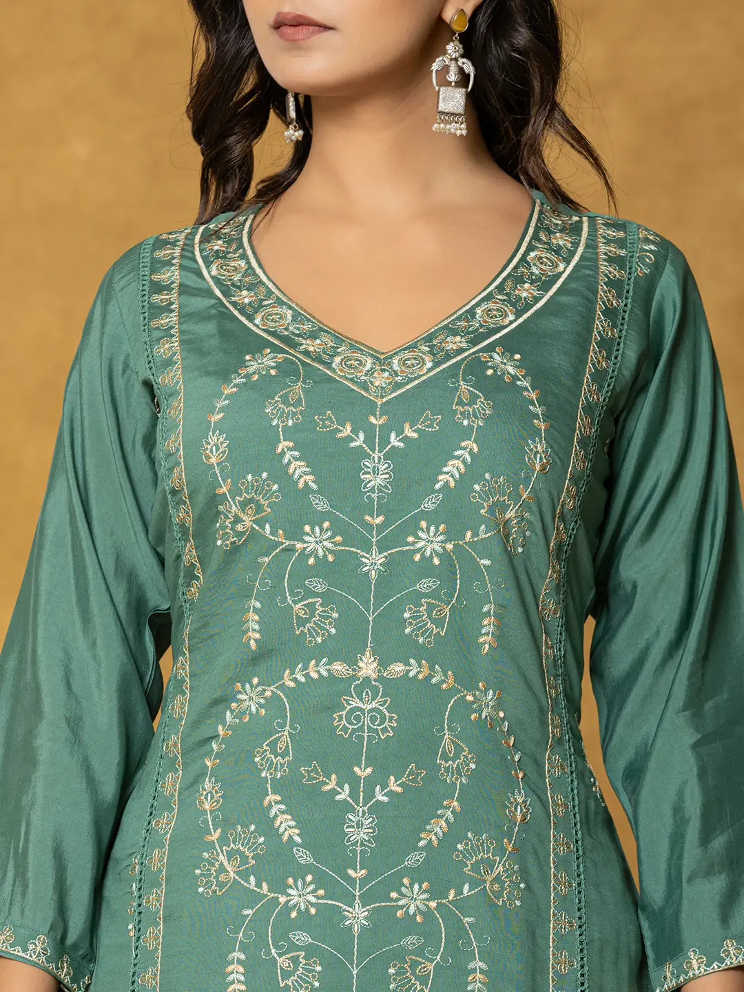 Green-Silk-Blend-Thread-Work-Straight-3-Piece-Kurta-Set