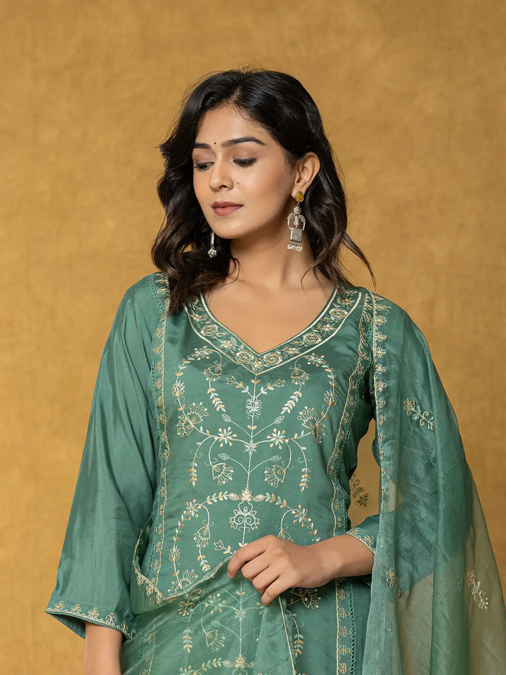 Green-Silk-Blend-Thread-Work-Straight-3-Piece-Kurta-Set