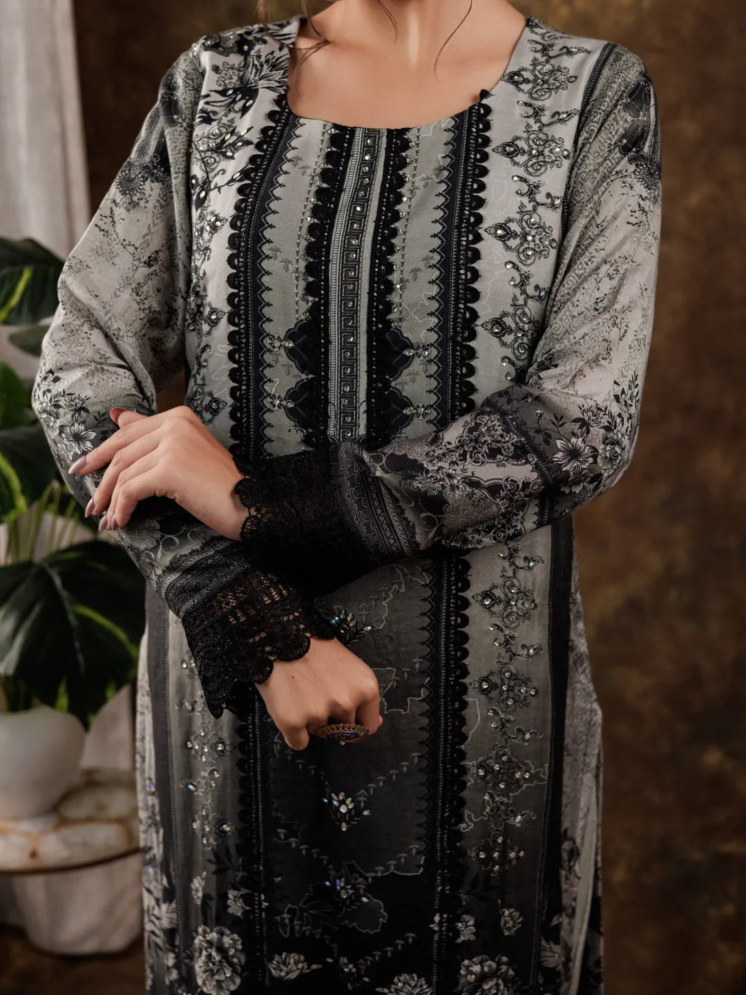 Grey-Muslin-Silk-Hand-Embroidery-Straight-3-Piece-Kurta-Set