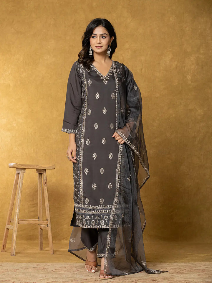 Grey Silk Ethnic Motif Embroidered 3-Piece Kurta Set