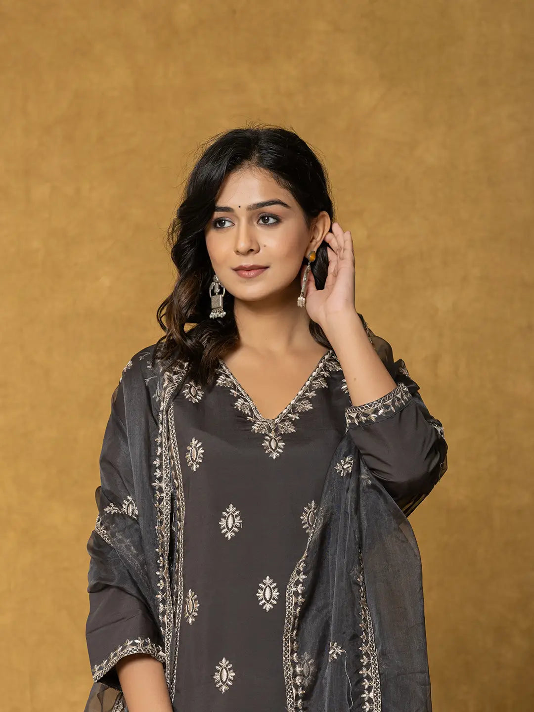 Grey Silk Ethnic Motif Embroidered 3-Piece Kurta Set