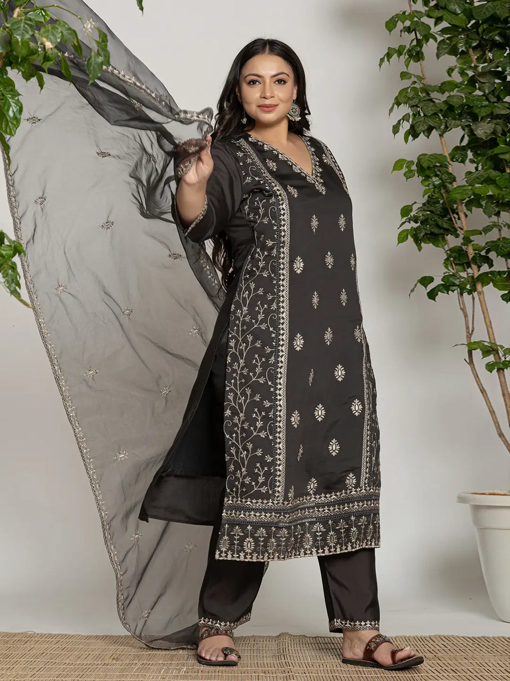 Grey-Silk-Blend-Thread-Work-Straight-Plus-Size-3-Piece-Kurta-Set