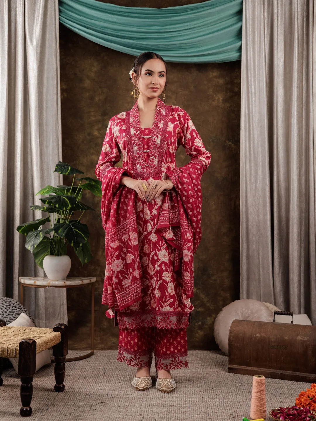 Hot-Pink-Cotton-Floral-Print-Beads-Straight-3-Piece-Kurta-Set