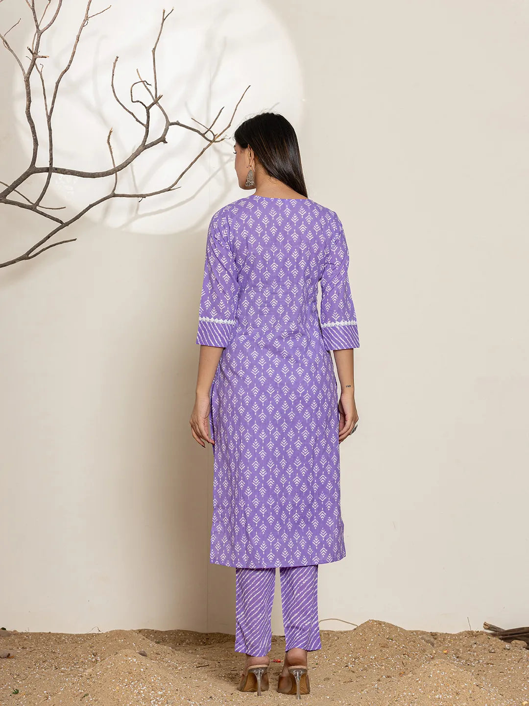 Lavender-Cotton-Ethnic-Motifs-Straight-3-Piece-Kurta-Set