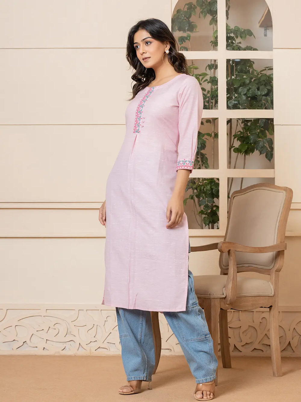 Pink-Linen-Embroidery-Puff-Sleeves-Straight-Kurta