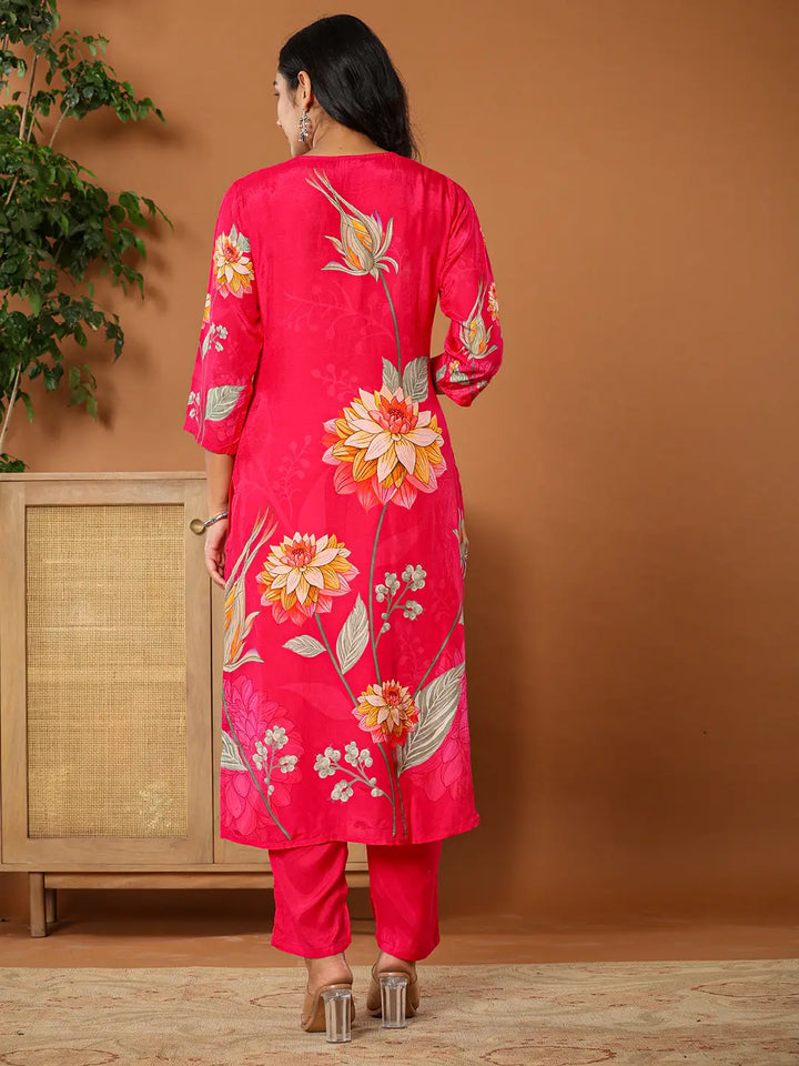 Pink-Muslin-Floral-Embroidered-3-Piece-Kurta-Set