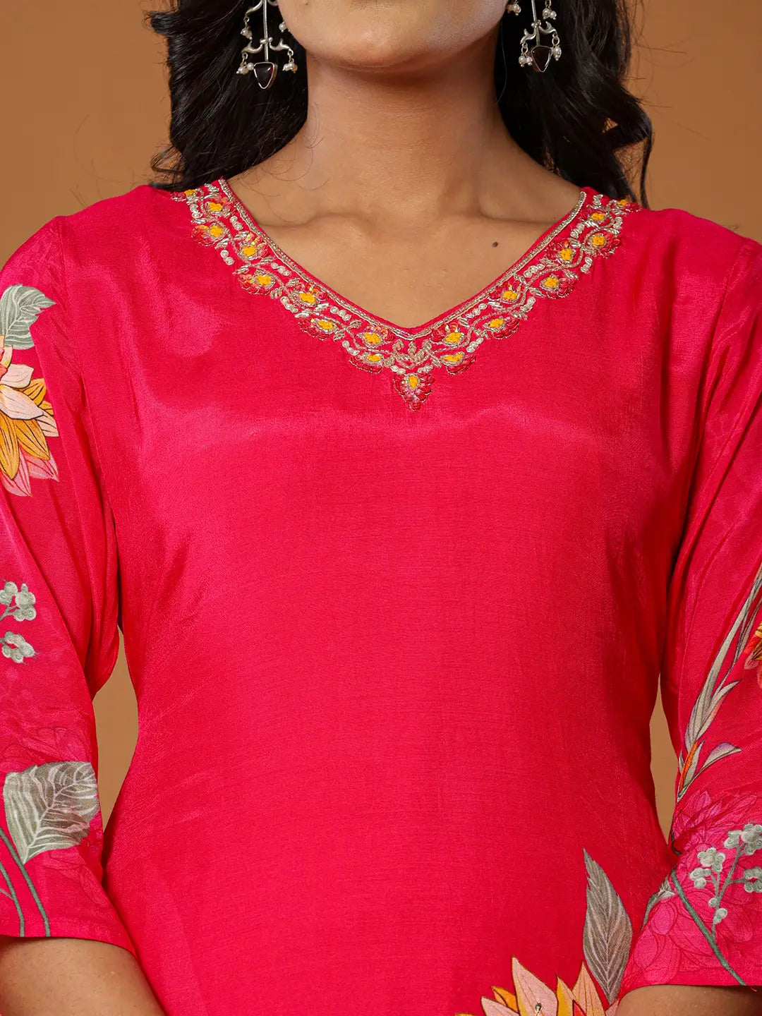 Pink-Muslin-Floral-Embroidered-3-Piece-Kurta-Set