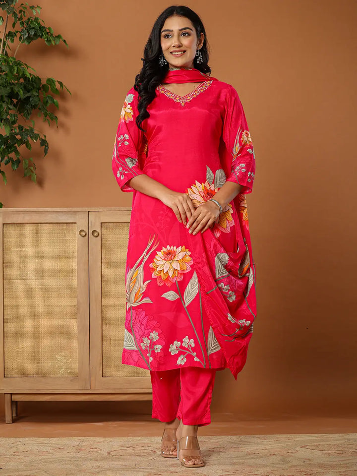 Pink-Muslin-Floral-Embroidered-3-Piece-Kurta-Set